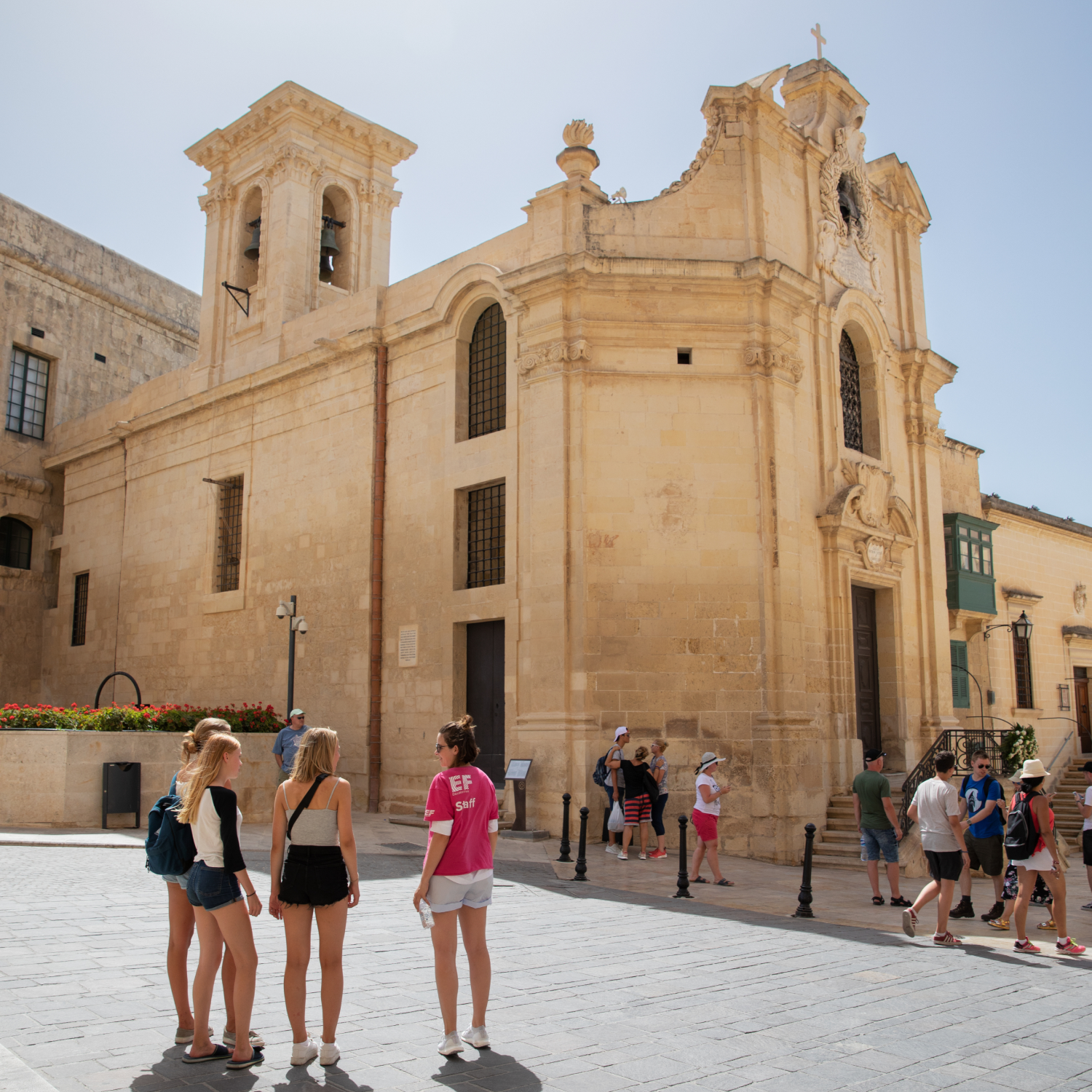Students Sightseeing