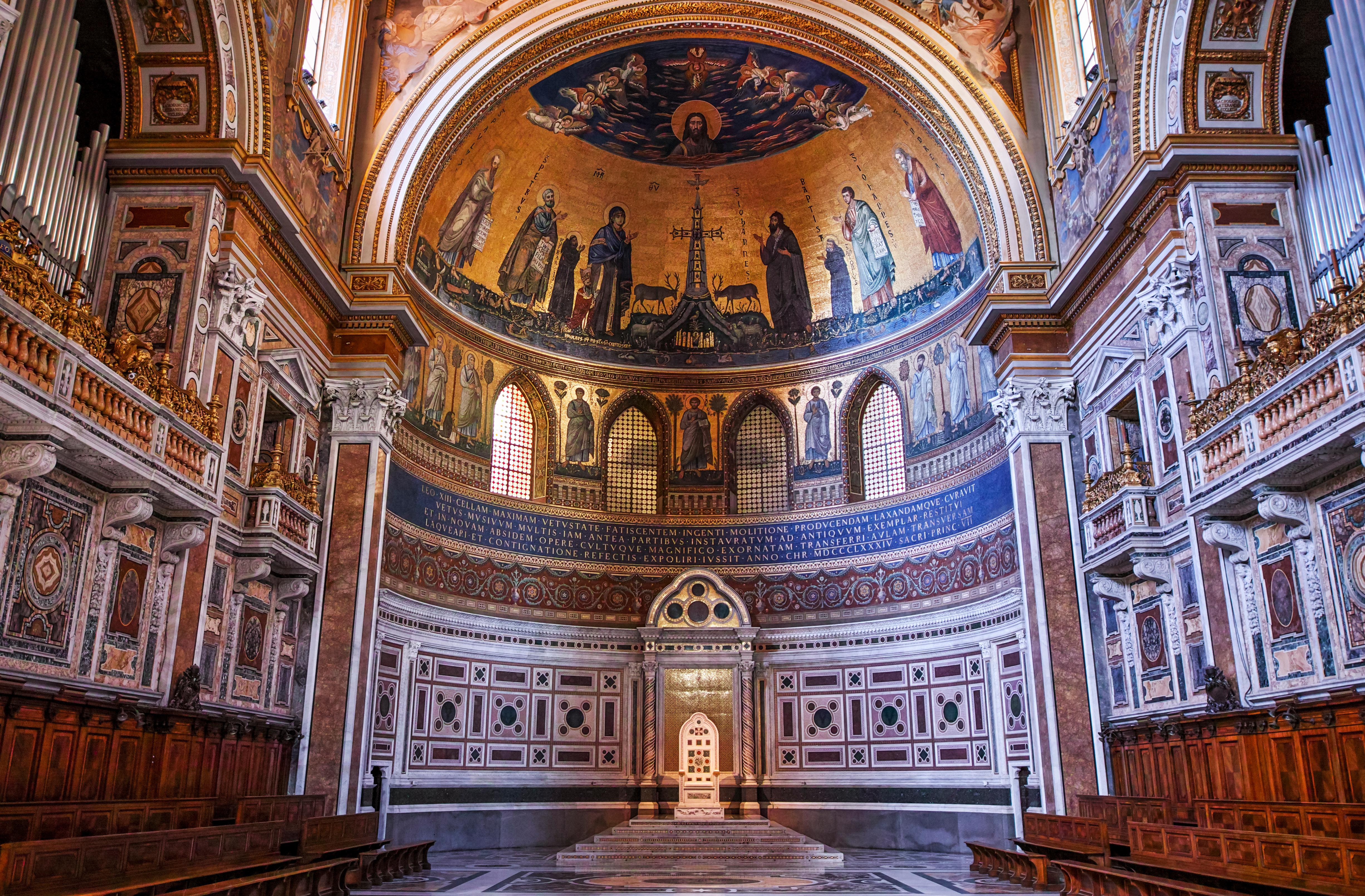 Magnificent interior of Basilica di Santa Maria Maggiore, exploring historic architecture