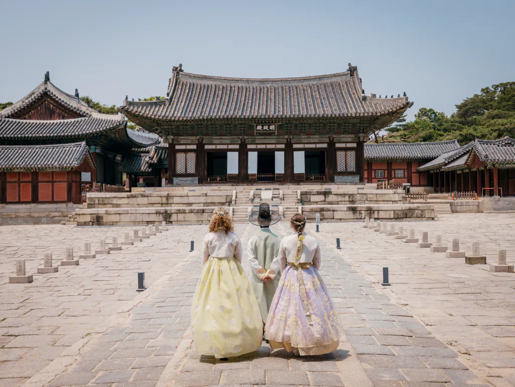 Students At Myeongjeongjeon