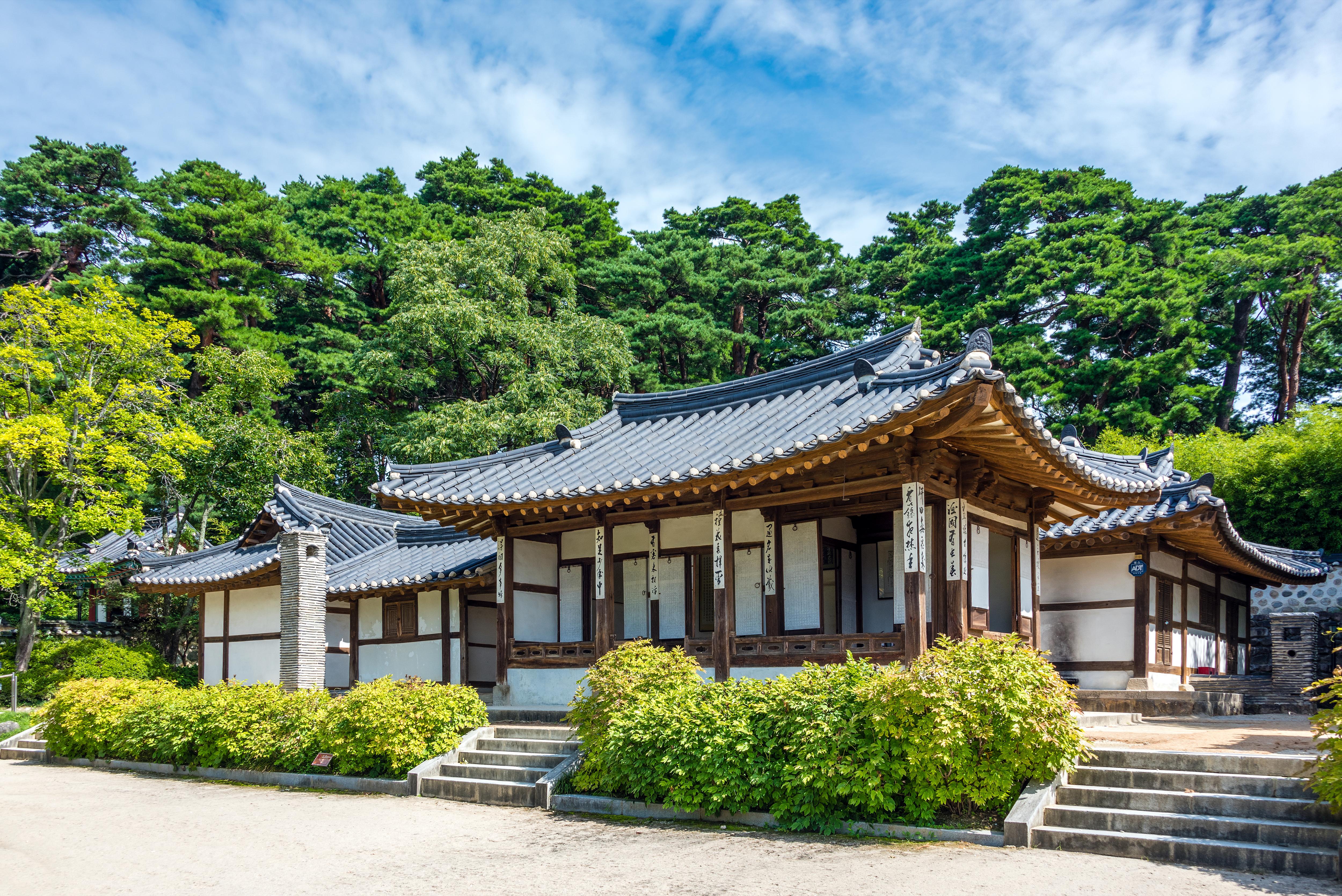 Ojukheon Traditional Hanok House Showcasing Korea’s Historic Architectural Heritage