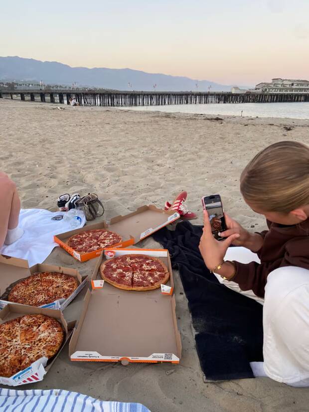 Californian Dream: Greta in Santa Barbara