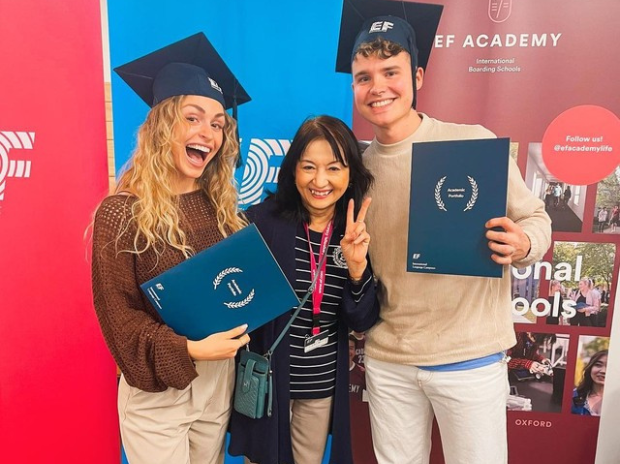 Jasmin Lind og Mika Schultz besøger EF Tokyo