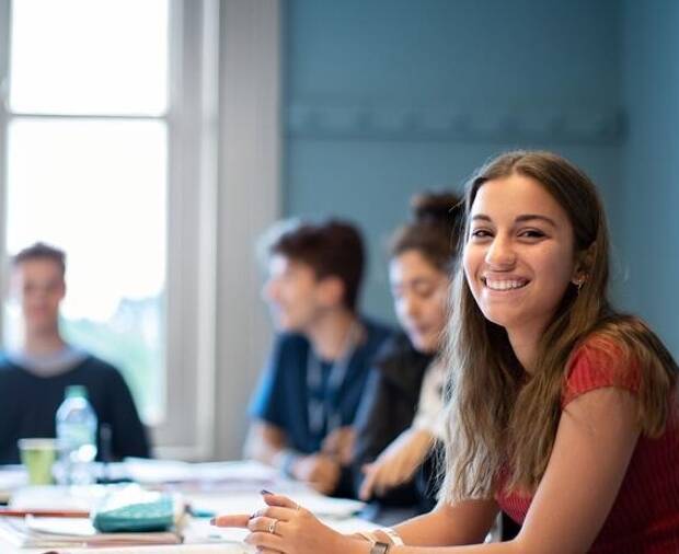 Apprendre le verbe être en anglais