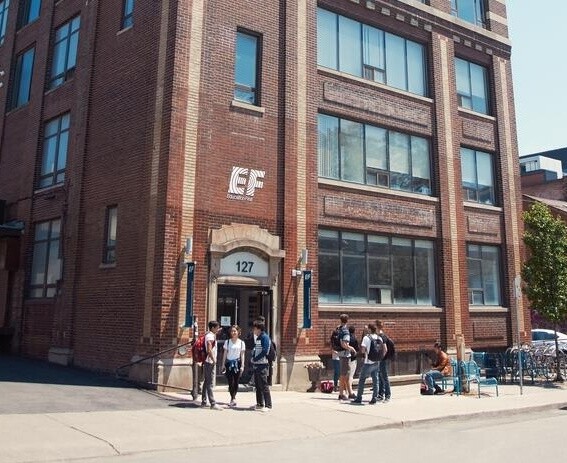 Příběhy EF: Paula z Francie na EF Toronto