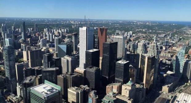 NYSGJERRIG PÅ TORONTO?