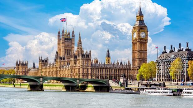 【英國學制解析】香港 DSE vs University Foundation Program