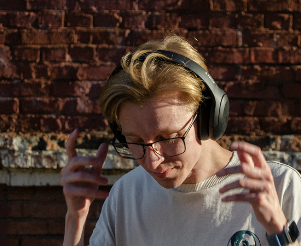 Learn French with these 10 free podcasts