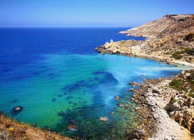 Maya hat Wanderlust – und fliegt bald auf das wunderschöne Malta