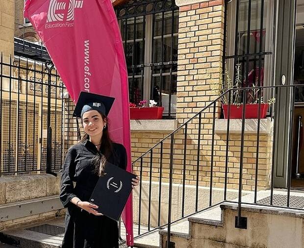 EF Stories: Sonia from Italy at EF Paris