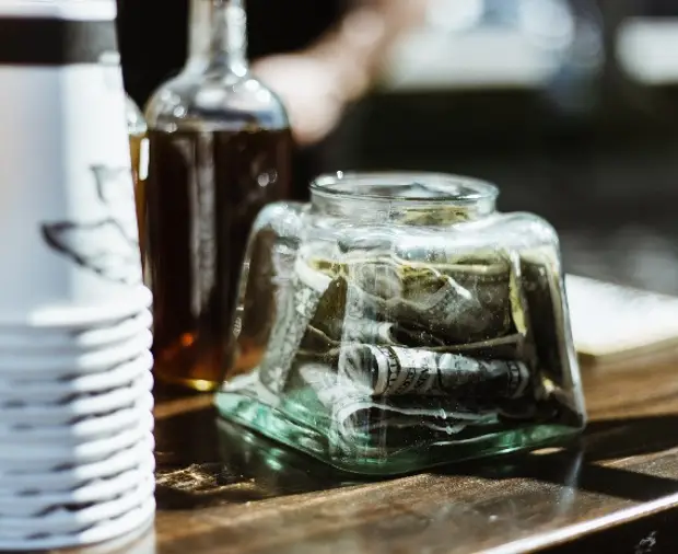 10 things no one tells you about tipping in the US